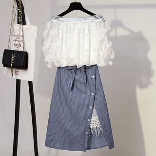 Set: Patterned Off Shoulder Chiffon Blouse + Striped A-line Skirt