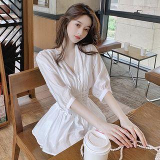 Elbow-sleeve V-neck Peplum Top / Wide-leg Shorts