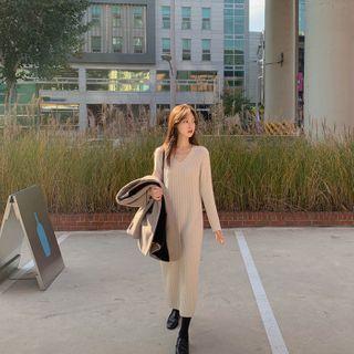 V-neck Rib-knit Maxi Dress