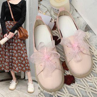 Round-toe Lace-up Flats