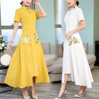 Embroidered Short-sleeve Maxi A-line Dress