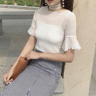 Set: Frilled Short-sleeve Top + Spaghetti Strap Top