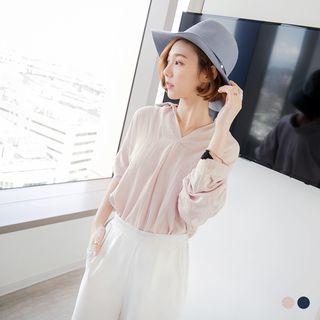 V-neck Classic Bishop Blouse