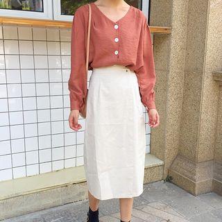 Plain V-neck Shirt/ Straight Cut Midi Skirt