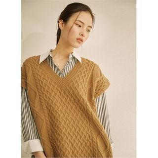 Cap-sleeve Cable-knit Vest