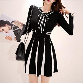 Long-sleeve Two-tone A-line Mini Knit Dress Black & White - One Size
