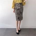 Slit-side Leopard Midi Skirt
