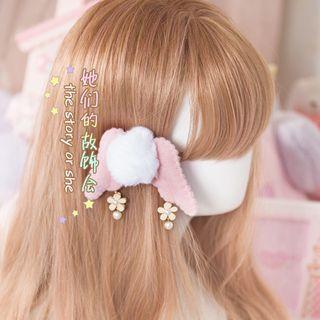 Pompom Barrette