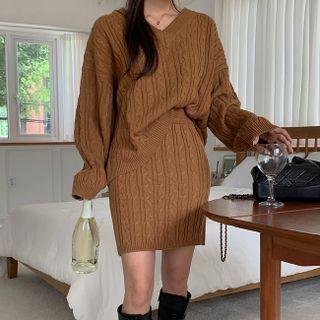Set: Drop-shoulder Cable-knit Top + Mini Skirt
