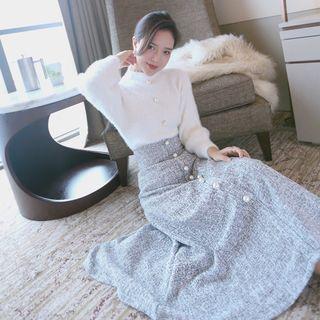 Set: Buttoned Knit Top + A-line Skirt