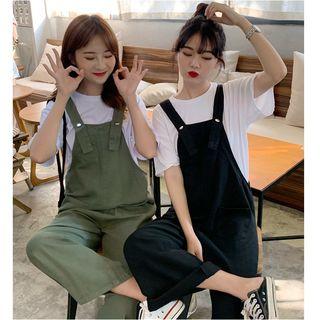 Elbow-sleeve T-shirt / Wide-leg Jumper Pants
