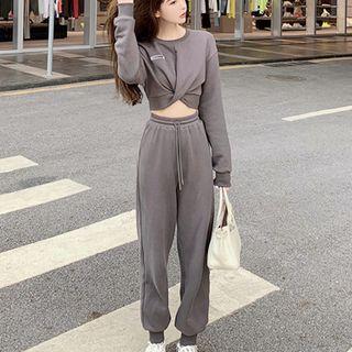 Set: Twisted Sweatshirt + Sweatpants