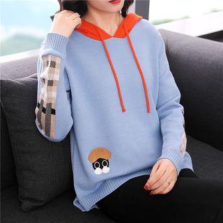 Embroidered Two-tone Hooded Sweater