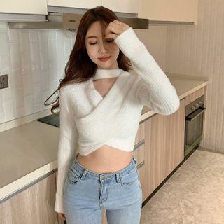 Choker-neck Cropped Knit Top