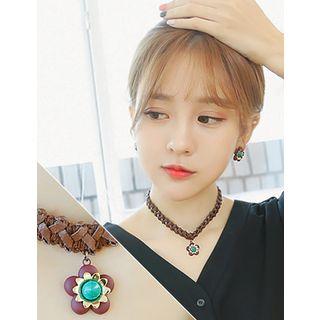 Flower Pendant Faux-leather Necklace