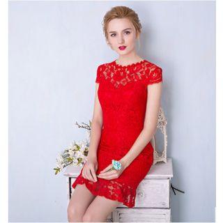 Short-sleeve Lace Mini Wedding Dress