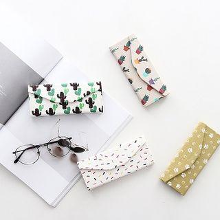Printed Triangle Foldable Eyeglasses Case (various Designs)