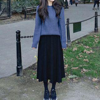 Set: Round-neck Sweater + A-line Skirt