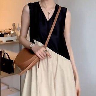 V Neck Two Tone Sleeveless Dress