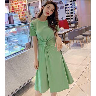 Short-sleeve Midi Twisted Dress