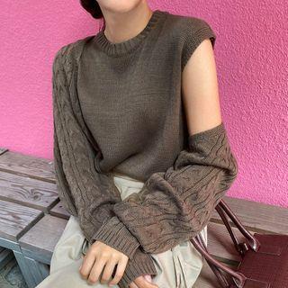 Sleeveless Knit Top / Cable Knit Cardigan