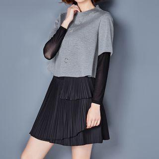 Set: T-shirt + Long-sleeve Pleated Dress