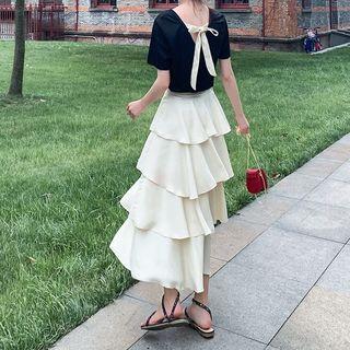 Set: Short-sleeve Bow Tie T-shirt + Midi Tiered Skirt
