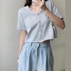 Short-sleeve V-neck Buttoned Cropped Top