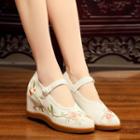 Hidden Wedge Embroidered Hanfu Shoes