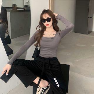 Long-sleeve Top / Straight-leg Pants