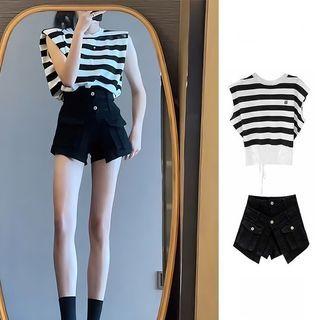 Striped Tank Top / Cargo Denim Shorts
