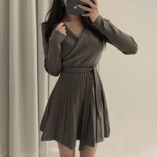 Long-sleeve Crisscross Tie-waist Pleated Dress