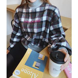 Turtle-neck Check Pullover