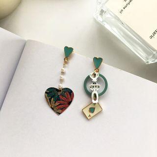 Non-matching Alloy Heart & Poker Card Dangle Earring