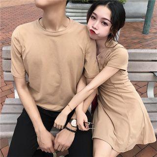 Couple Matching Crew-neck Short-sleeve A-line Dress / Crew-neck Short-sleeve T-shirt