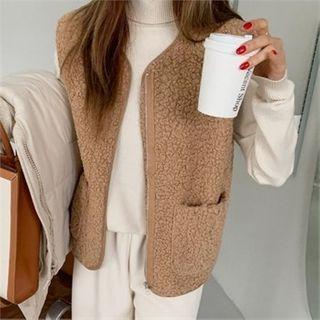 V-neck Zip-up Sherpa-fleece Vest
