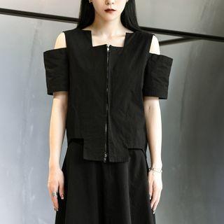 Short-sleeve Cold Shoulder Zipped Top