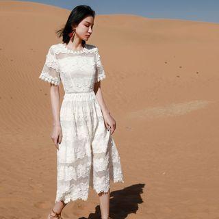 Short-sleeve Floral Midi A-line Lace Dress