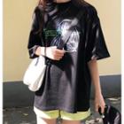 Printed Elbow-sleeve T-shirt / Plain Shorts