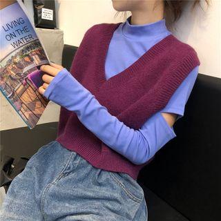 Cropped Knit Vest / Mock-turtleneck Long-sleeve Top