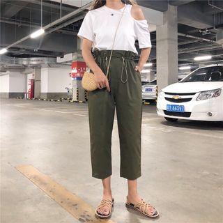 Plain Off-shoulder Short-sleeve Top / High-waist Cropped Pants