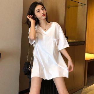 Side Slit Short-sleeve V-neck T-shirt