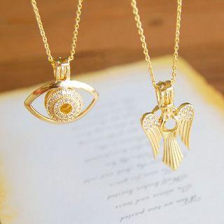Rhinestone Eye / Wings Pendant Necklace