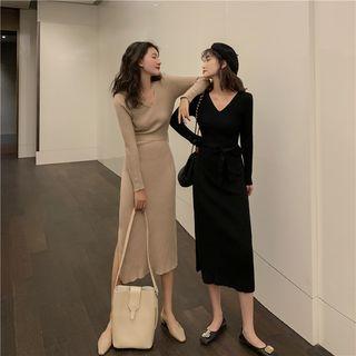 Long-sleeve Plain Slit-side Knit Dress