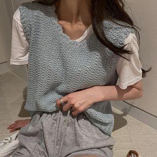 Short-sleeve T-shirt / Knit Vest / Shorts