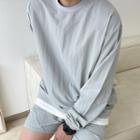 Layer-hem Nylon Pullover