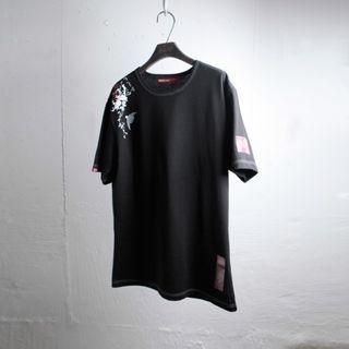 Carp-printed T-shirt (black)