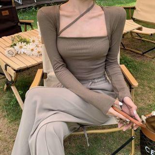 Long-sleeve Square-neck Crop Top / Wide Leg Pants