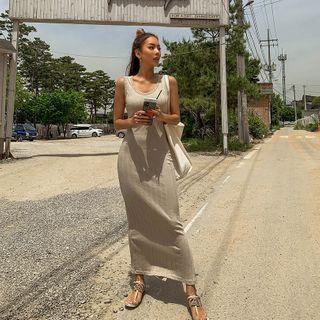 Sleeveless Slim-fit Maxi Ribbed Dress
