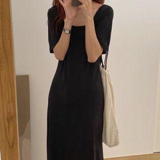 Short-sleeve Scoop Neck Midi T-shirt Dress Black - One Size
